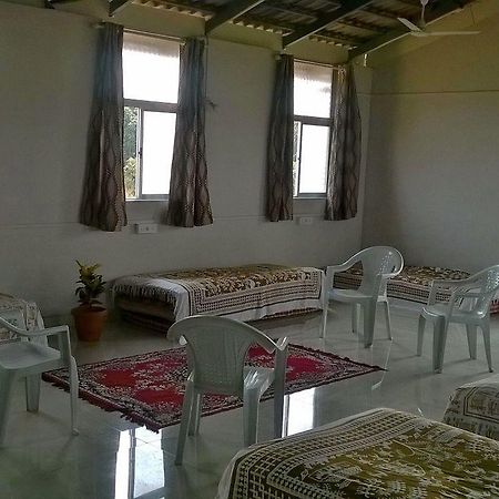Palm Springs Lake Resort Jaitapur Exterior foto